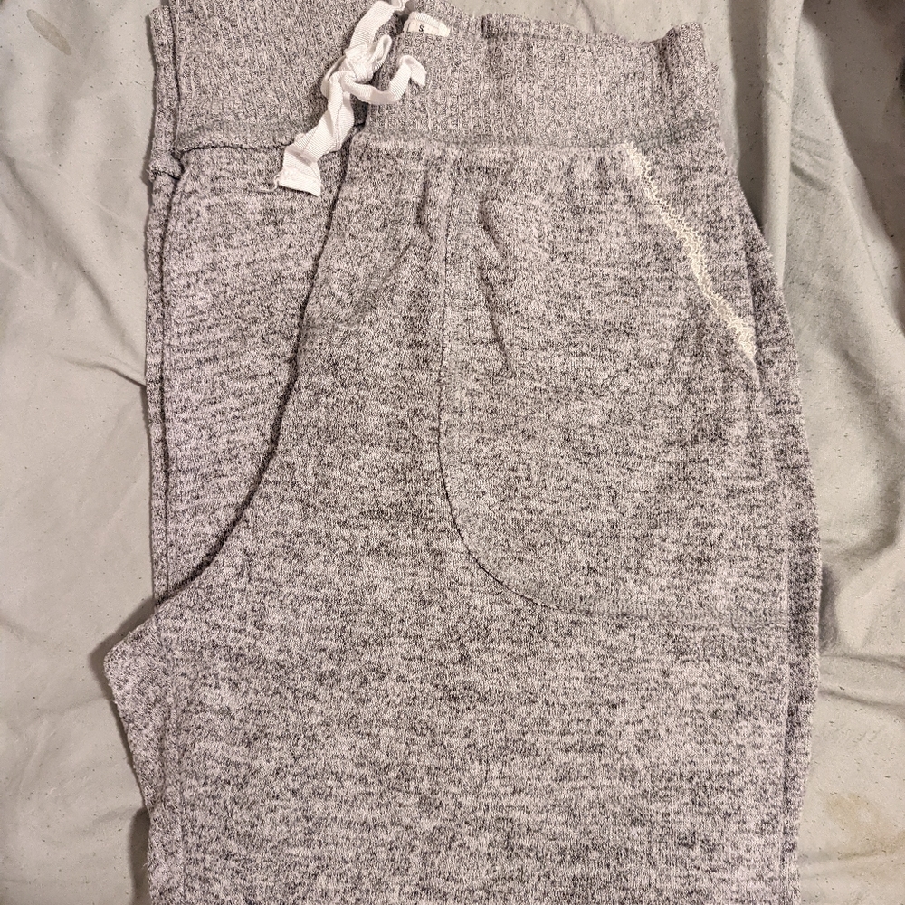 Abercrombie sweats with lace pockets